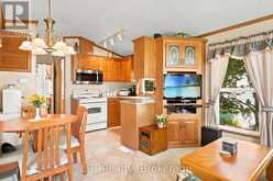 M44 - 13 SOUTHLINE AVENUE | Huron-Kinloss Ontario | Slide Image Seven