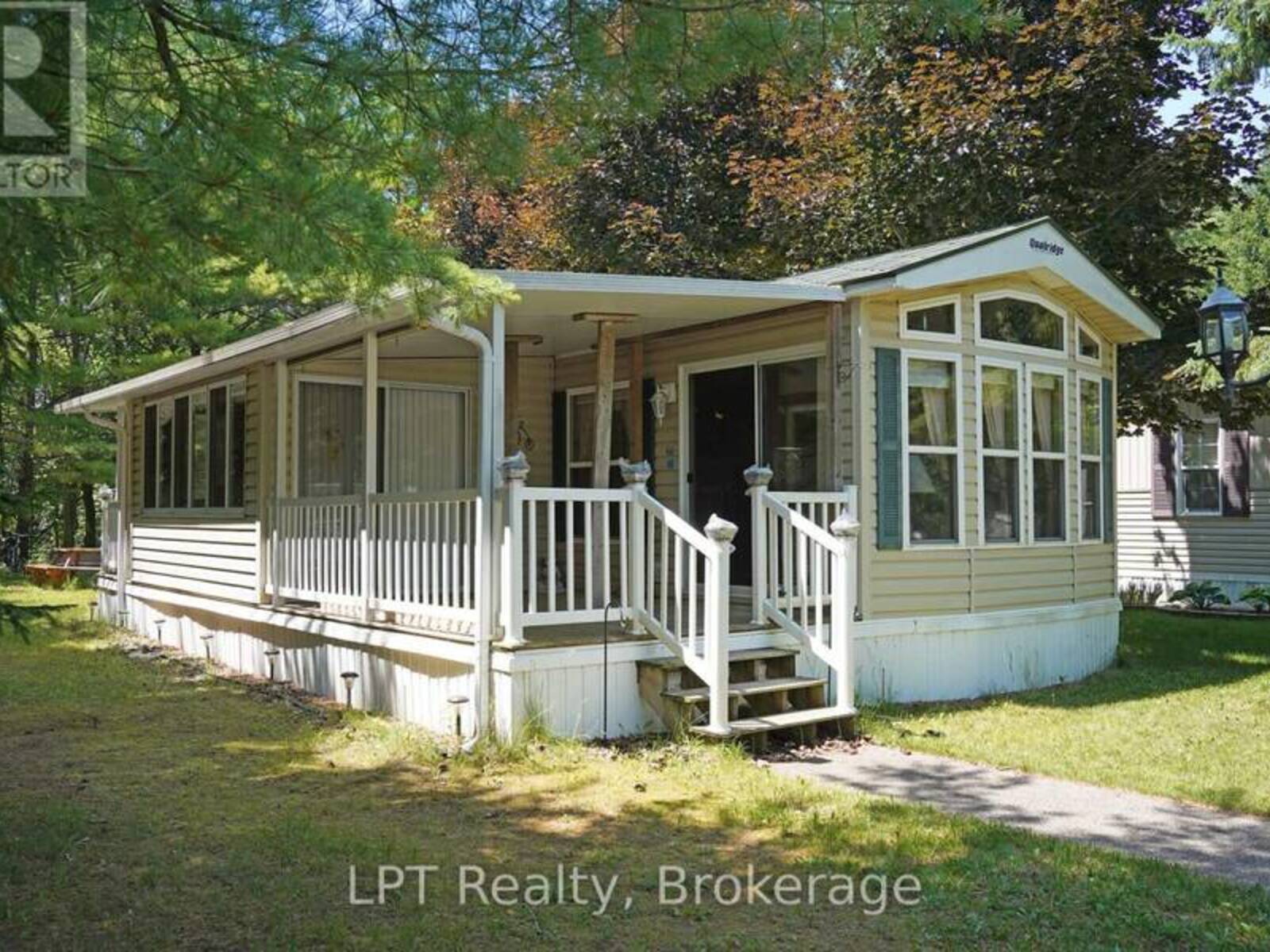 M44 - 13 SOUTHLINE AVENUE, Huron-Kinloss, Ontario N0G 2B0
