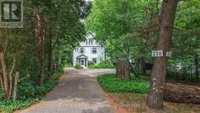258 BAY STREET | Orillia Ontario | Slide Image Two
