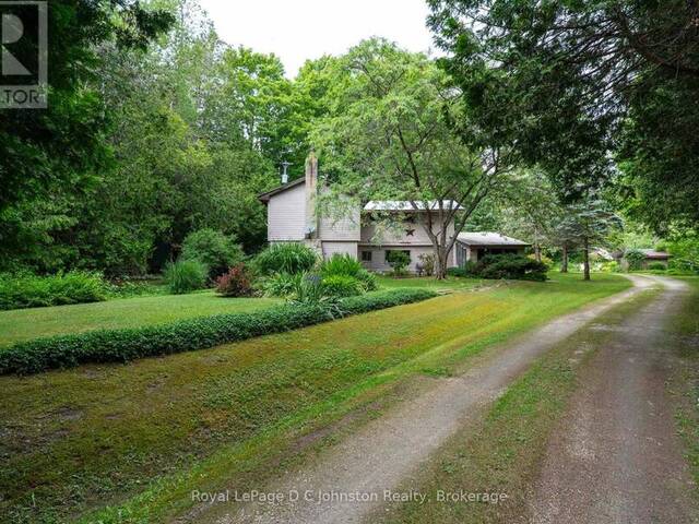 711 BRUCE RD 9 ROAD Georgian Bluffs Ontario, N0H 2T0 - 5 Bedrooms Home For Sale