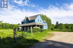 2245 AHMIC LAKE ROAD | Magnetawan Ontario | Slide Image Nineteen