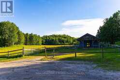 2245 AHMIC LAKE ROAD | Magnetawan Ontario | Slide Image Thirty-one