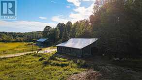 2245 AHMIC LAKE ROAD | Magnetawan Ontario | Slide Image Thirty-six