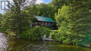 2245 AHMIC LAKE ROAD | Magnetawan Ontario | Slide Image Forty-six