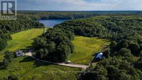 2245 AHMIC LAKE ROAD | Magnetawan Ontario | Slide Image Eight
