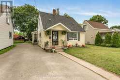520 MAPLE STREET | Collingwood Ontario | Slide Image Two