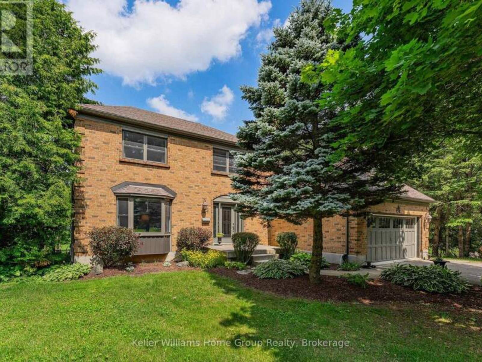 2 GOW STREET, Fergus, Ontario N1M 3L2