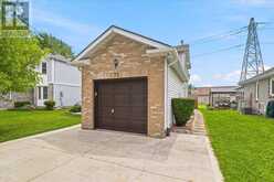 75 EDISON CRESCENT | Stratford Ontario | Slide Image Three