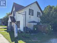 353 ONTARIO STREET | Collingwood Ontario | Slide Image Six