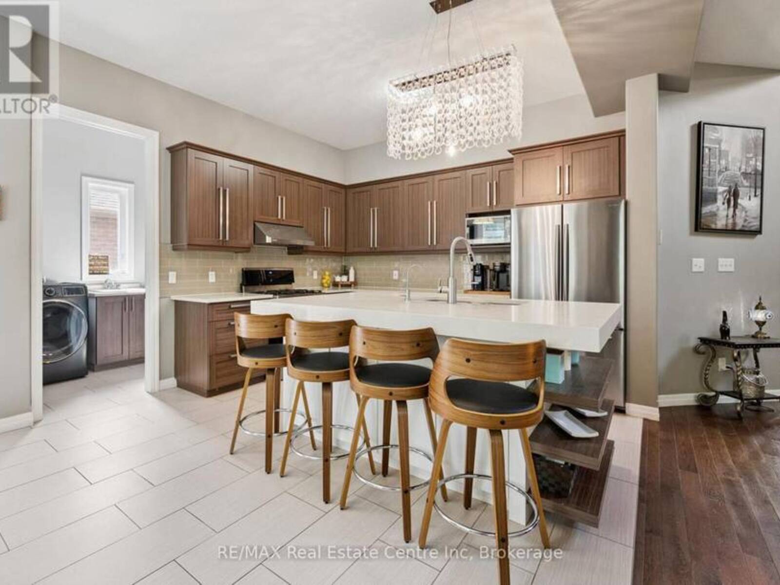 196 MAPLE BUSH DRIVE, Cambridge, Ontario N1T 0B7