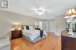 16 WINTERBERRY LANE | Guelph Ontario | Slide Image Sixteen