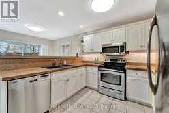 16 WINTERBERRY LANE | Guelph Ontario | Slide Image Nine