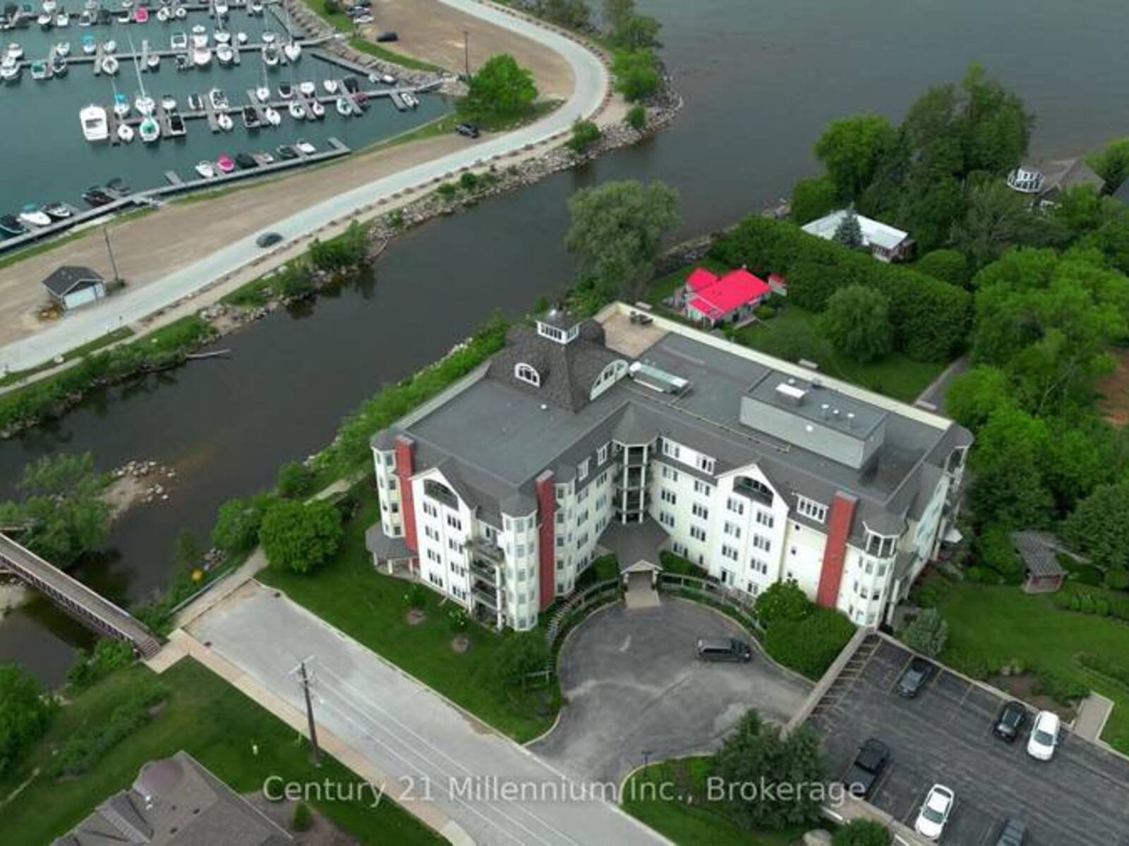 407 - 10 BAY STREET E, Thornbury, Ontario N0H 2P0