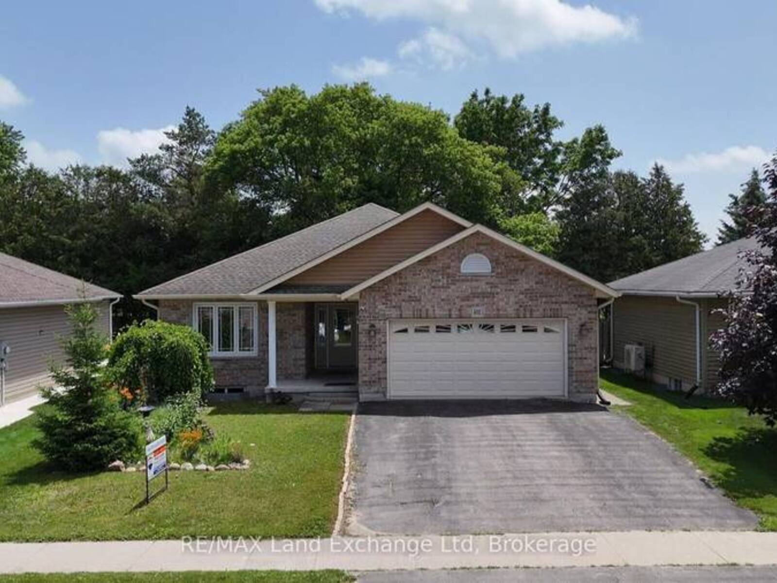 401 CARLING TERRACE, Wingham, Ontario N0G 2W0