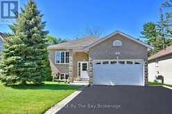 4 ANTHONY STREET | Wasaga Beach Ontario | Slide Image One