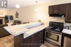 440 OXBOW CRESCENT W | Collingwood Ontario | Slide Image Nine