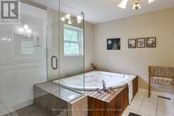 1115 PARTRIDGE LANE | Bracebridge Ontario | Slide Image Fifteen