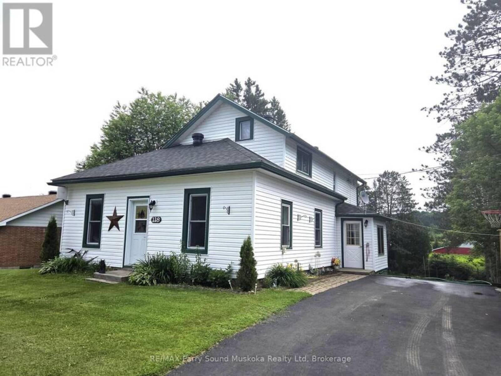 118 DIMSDALE STREET, Burk's Falls, Ontario P0A 1C0