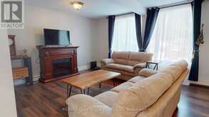 621 11TH STREET W | Owen Sound Ontario | Slide Image Sixteen