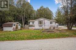 10 SPRUCE AVENUE | Puslinch Ontario | Slide Image Three