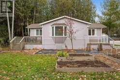10 SPRUCE AVENUE | Puslinch Ontario | Slide Image Four
