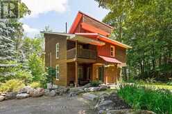 869 NORTH MARY LAKE ROAD | Huntsville Ontario | Slide Image Eleven