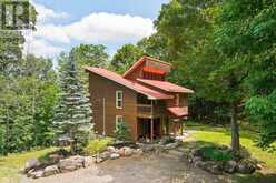 869 NORTH MARY LAKE ROAD | Huntsville Ontario | Slide Image One