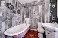 310 BARBER AVENUE N | Listowel Ontario | Slide Image Thirty-seven