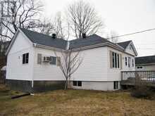 94 WILLIAM STREET | Parry Sound Ontario | Slide Image Five