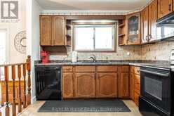 34 WHITE STREET | Stratford Ontario | Slide Image Thirteen