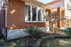 34 WHITE STREET | Stratford Ontario | Slide Image Thirty-four