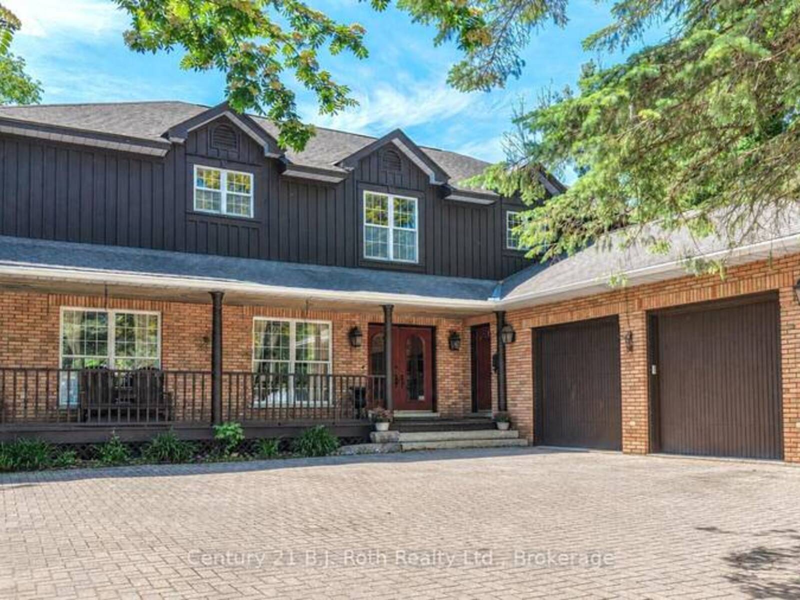403 BAY STREET, Orillia, Ontario L3V 3X5