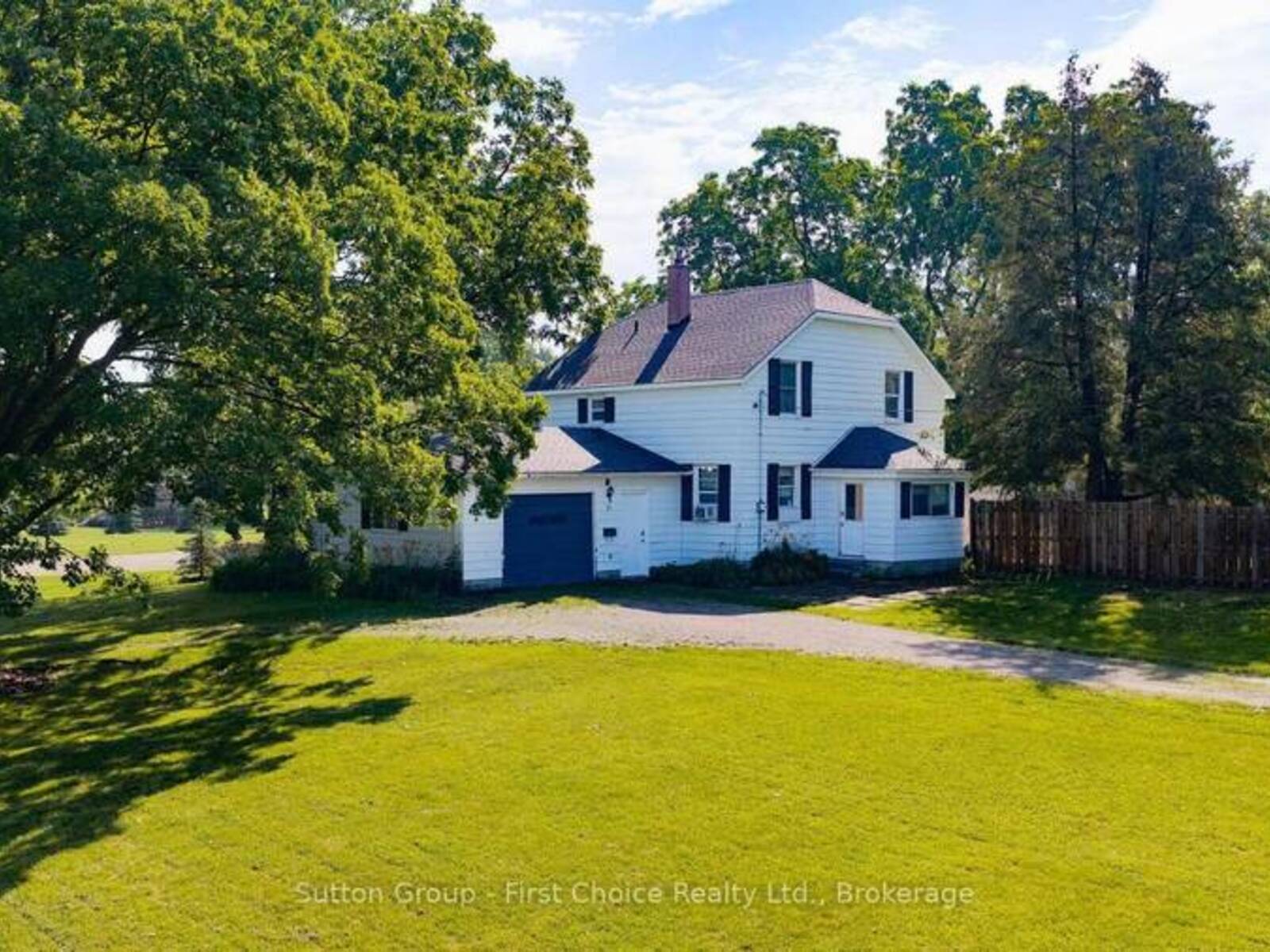 33 BAYFIELD STREET, Huron East, Ontario N0K 1G0