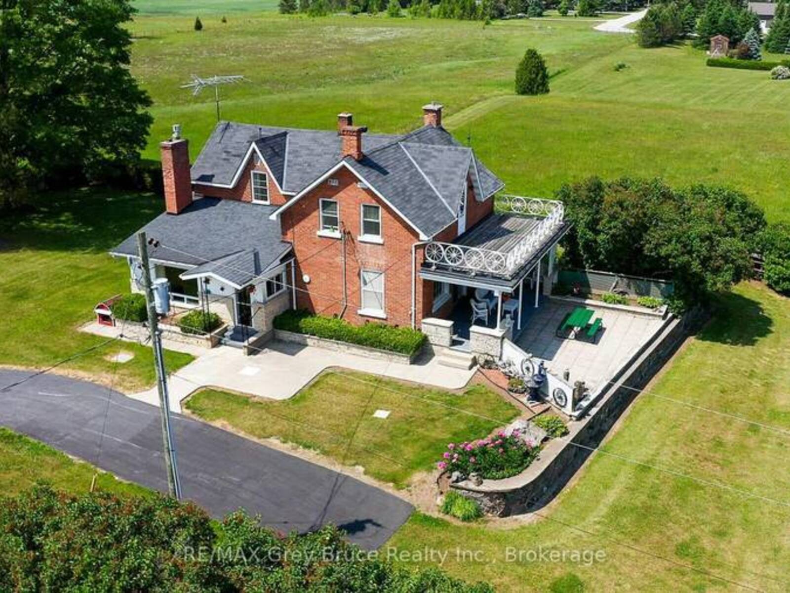 319144 GREY ROAD 1, Georgian Bluffs, Ontario N4K 0G2