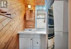 1027 DOW TRAIL | Haliburton Ontario | Slide Image Nineteen