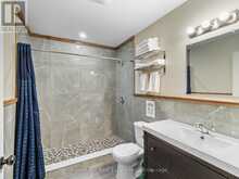 1326 KAWAGAMA LAKE ROAD | Lake of Bays Ontario | Slide Image Fifteen