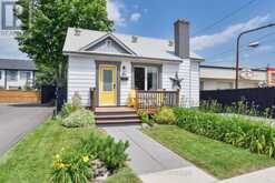 100 LACLIE STREET | Orillia Ontario | Slide Image One