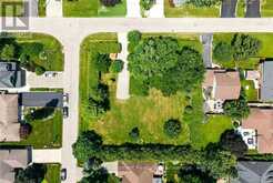 1A WESTVIEW CRESCENT | Hamilton Ontario | Slide Image Eight