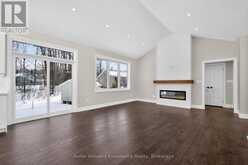 62 RUE VANIER | Tiny Ontario | Slide Image Eight