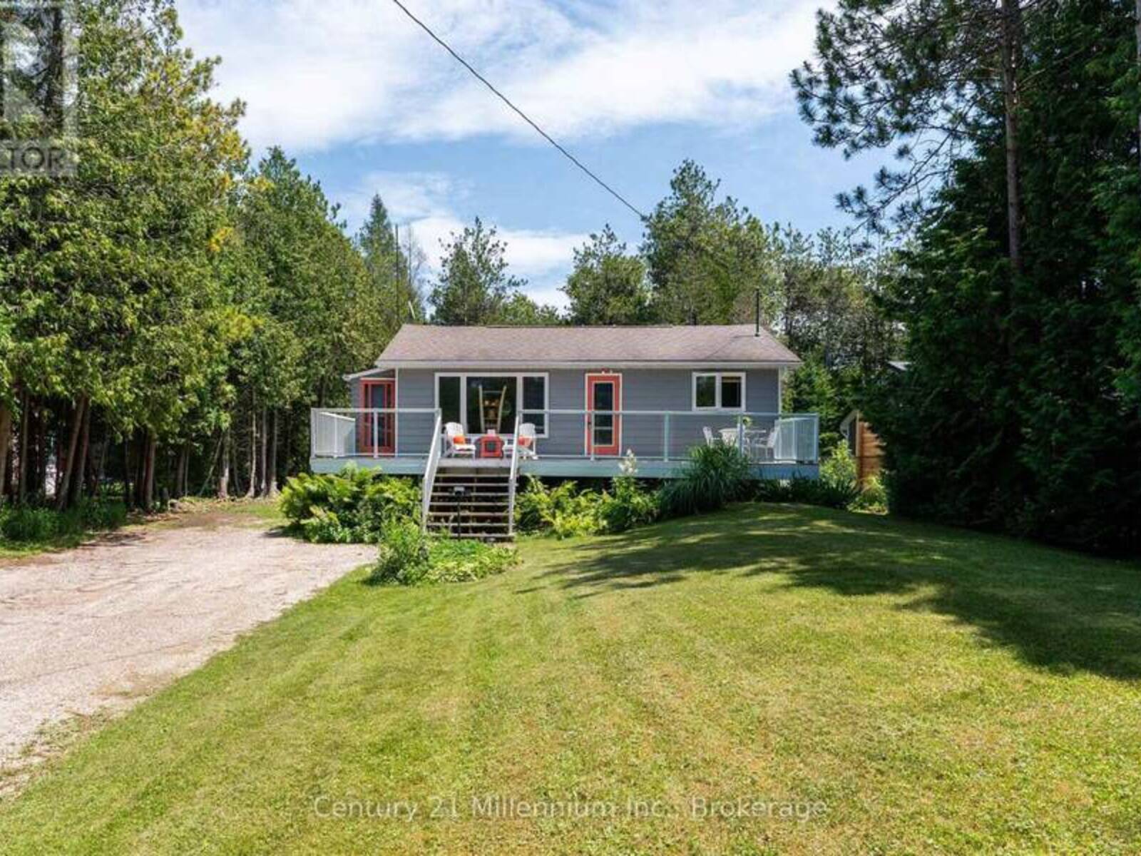 553 BAY STREET, Georgian Bluffs, Ontario N0H 2T0