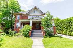216 CEDAR STREET | Collingwood Ontario | Slide Image Three