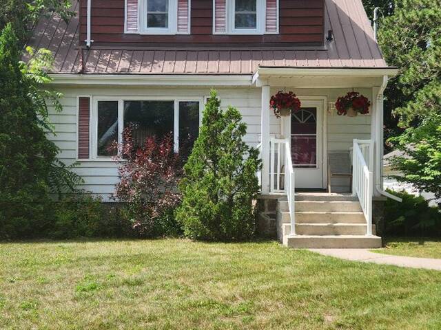 874 YONGE STREET N Midland Ontario, L4R 2E7 - 2 Bedrooms Home For Sale