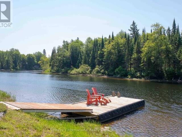 1041 CROCKFORD LANE S Bracebridge Ontario, P1L 1X3 - 2 Bedrooms Waterfront Home For sale