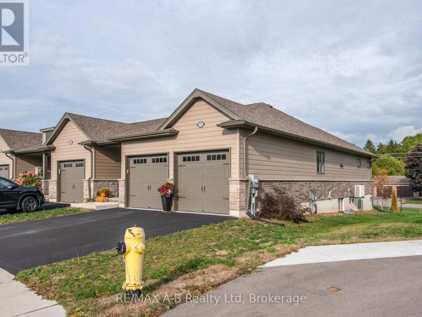 172 HOOPER STREET, St. Marys, Ontario N4X 0C1