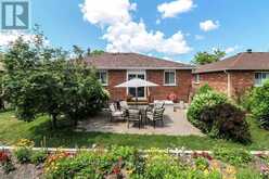 947 MONTREAL STREET | Midland Ontario | Slide Image Thirty