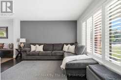 291 WOODLAWN CRESCENT | Milton Ontario | Slide Image Eight