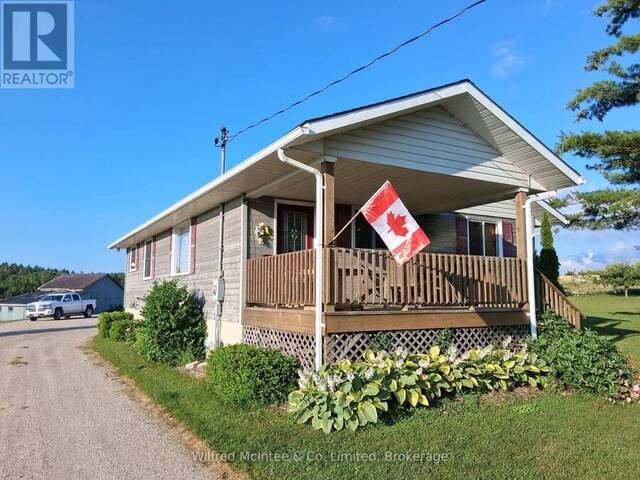 932 BRUCE 86 ROAD Lucknow Ontario, N0G 2H0 - 4 Bedrooms Home For Sale