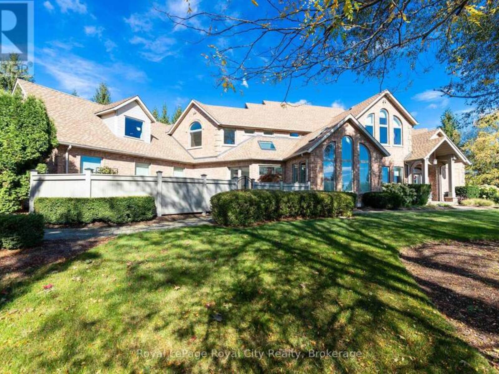 20 FOX RUN DRIVE, Puslinch, Ontario N0B 2J0