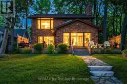 38 WILLOW DRIVE | Tiny Ontario | Slide Image Two