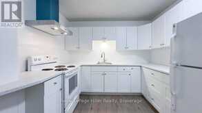 98 WILLIAM STREET E | Stratford Ontario | Slide Image Seven